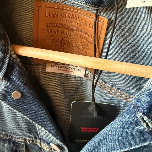 NWT Custom Levi's Relaxed Fit Trucker Jacket - Picture 5 of 6